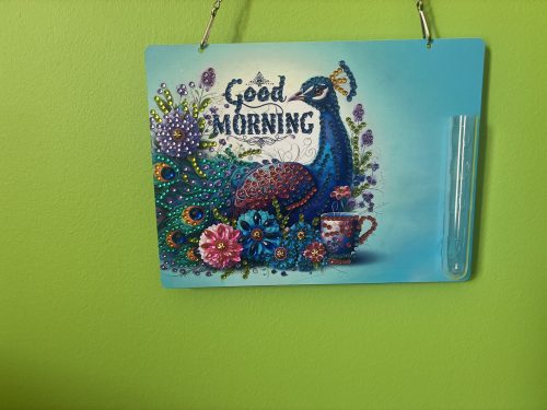Le paon dit bonjour